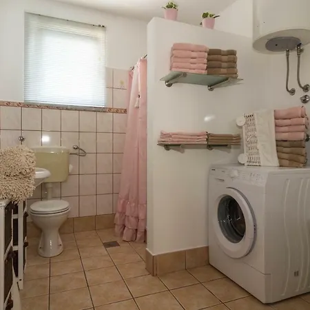 Felice Apartment *